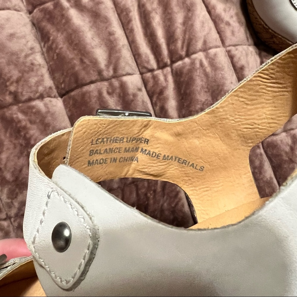 Korks White Leather Cork Platform - Picture 9 of 11